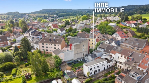 Foto - Te koop: Historische woning met groot perceel direct aan de Duitse grens